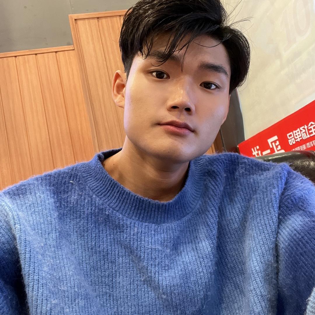 h小何「努力中」🫰