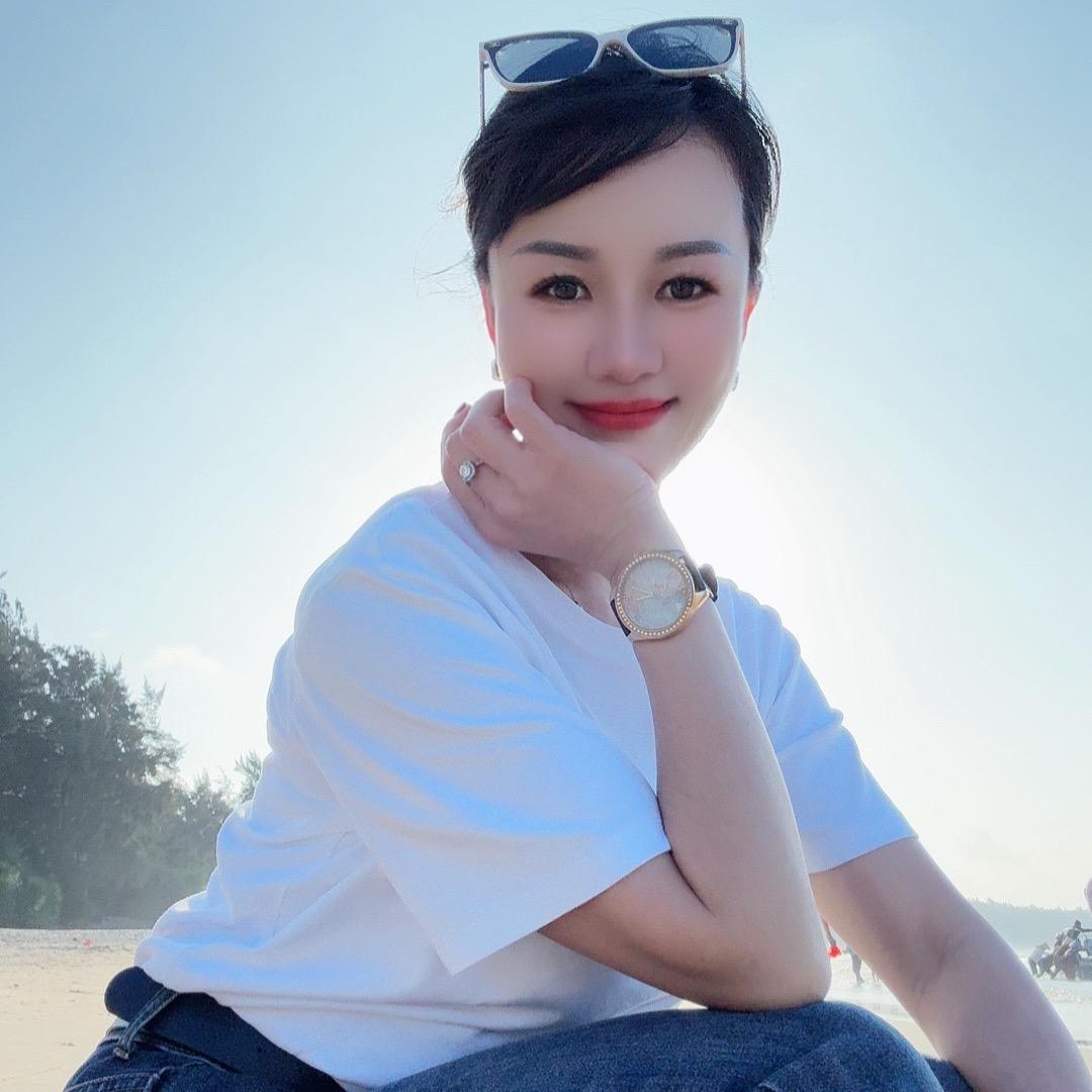 我是莲莲吖