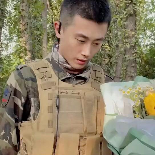 ℳঞ一人一半•｀才是伴 ໌້ᮨ꧔ꦿ᭄