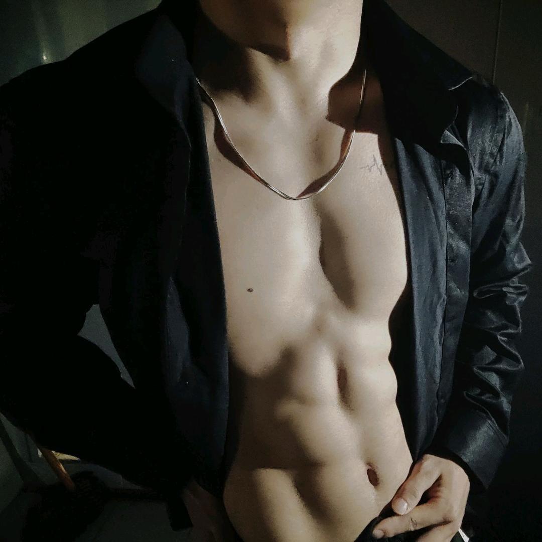 阿yue（薄肌）