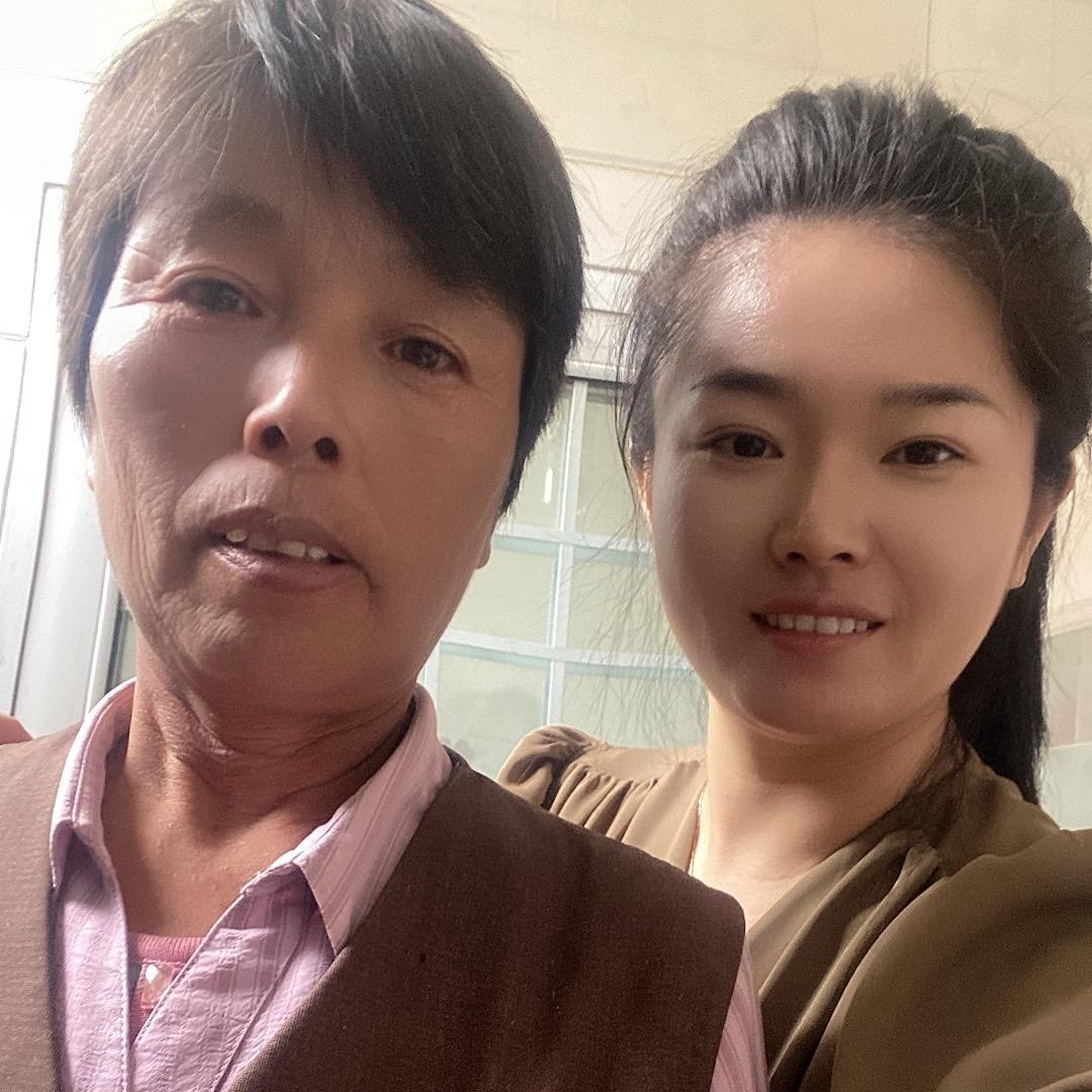 大红婆媳