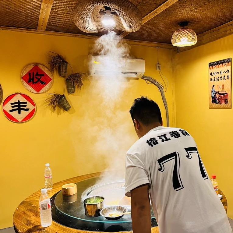 榕江县77号柴火鸡店