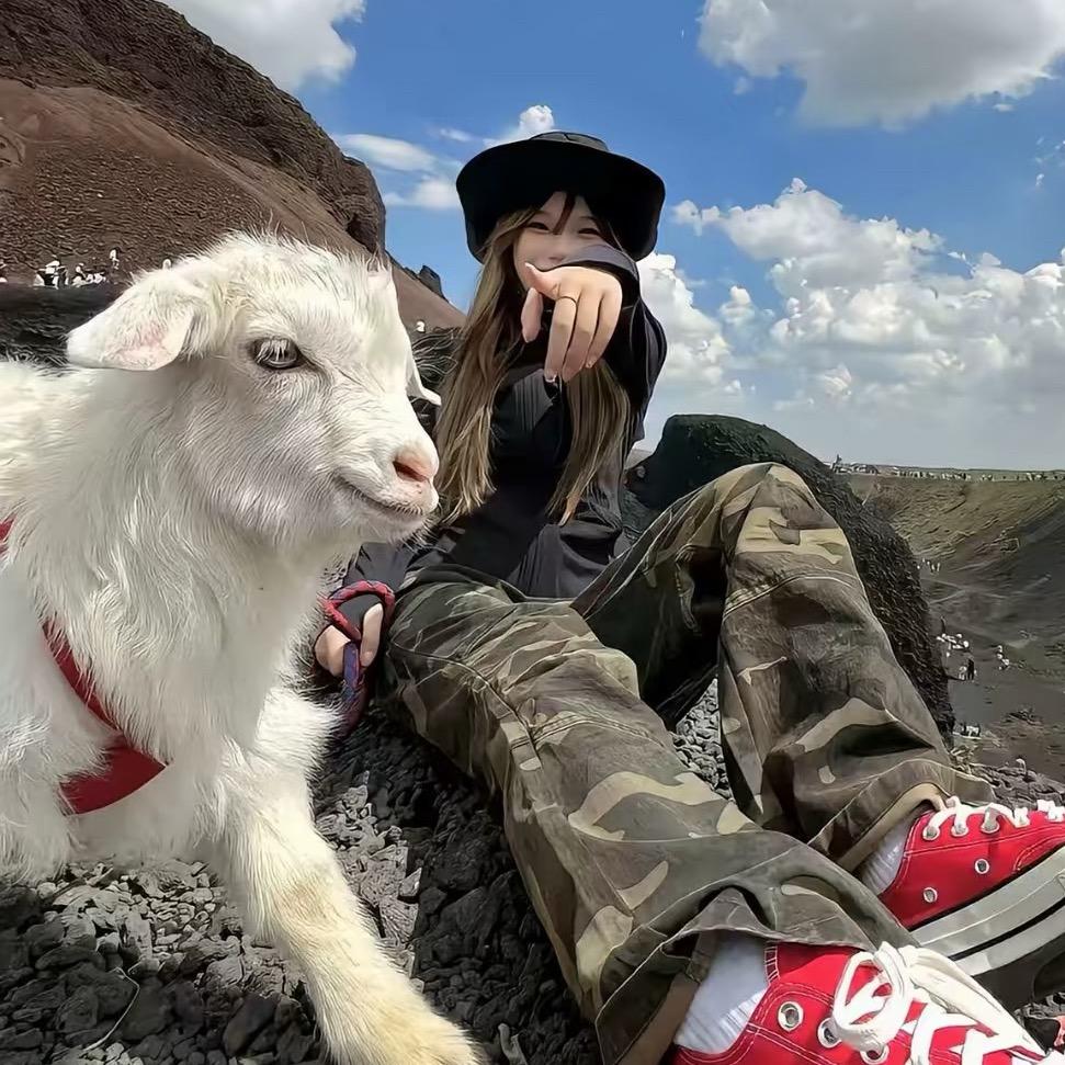 吱唔猪.（六周年赴宴版）