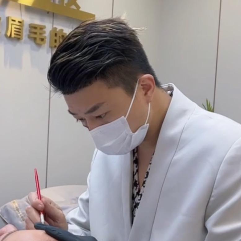 自贡七小姐眉形设计