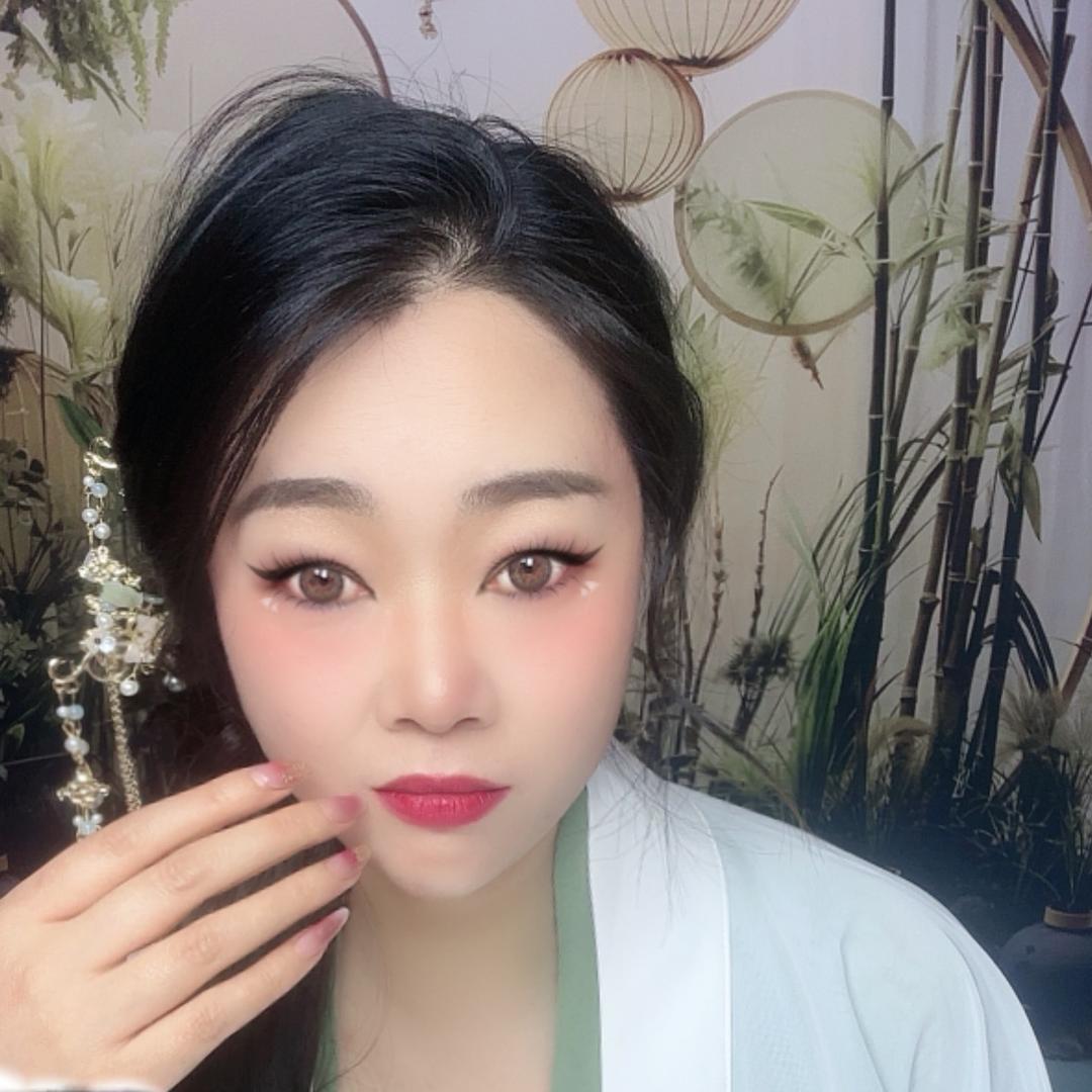 李吖吖(首播21:40）