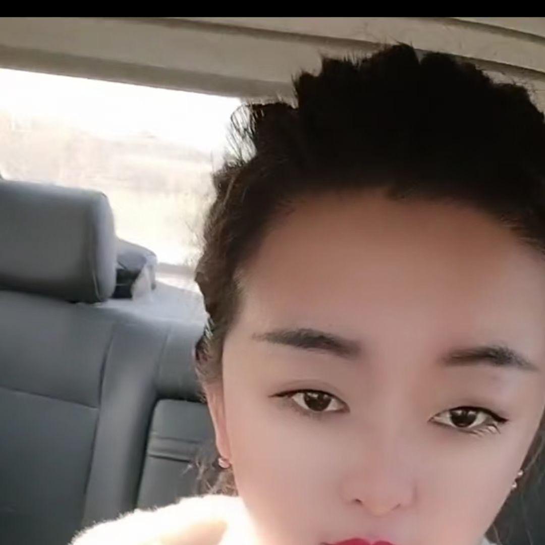 苗苗鞋服小店