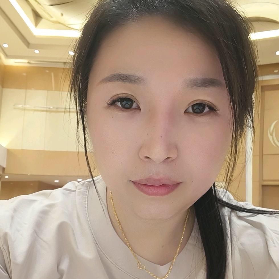 在临沂卖手机的颖颖