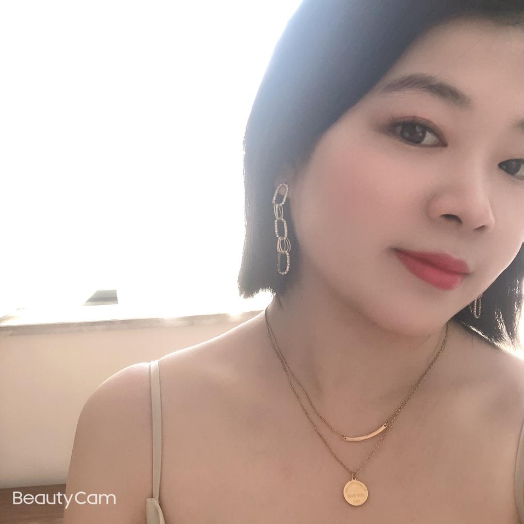 月亮上的小飞船