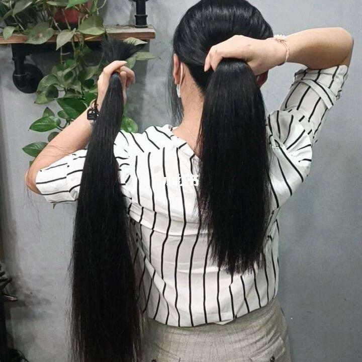 收长头发小朋哥