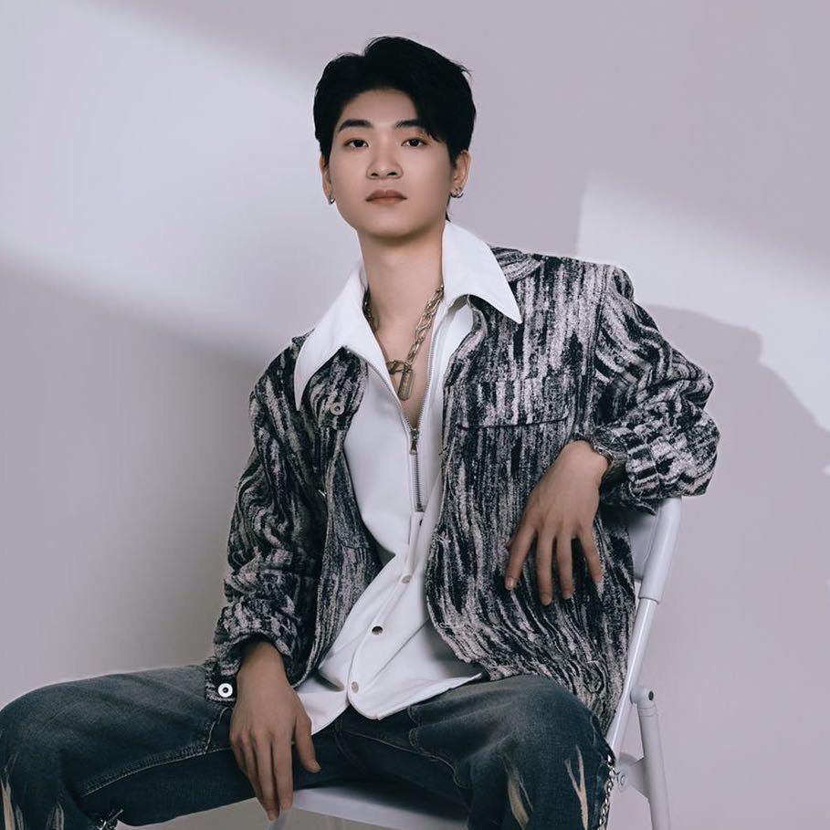 扶绥男发大神阿伟