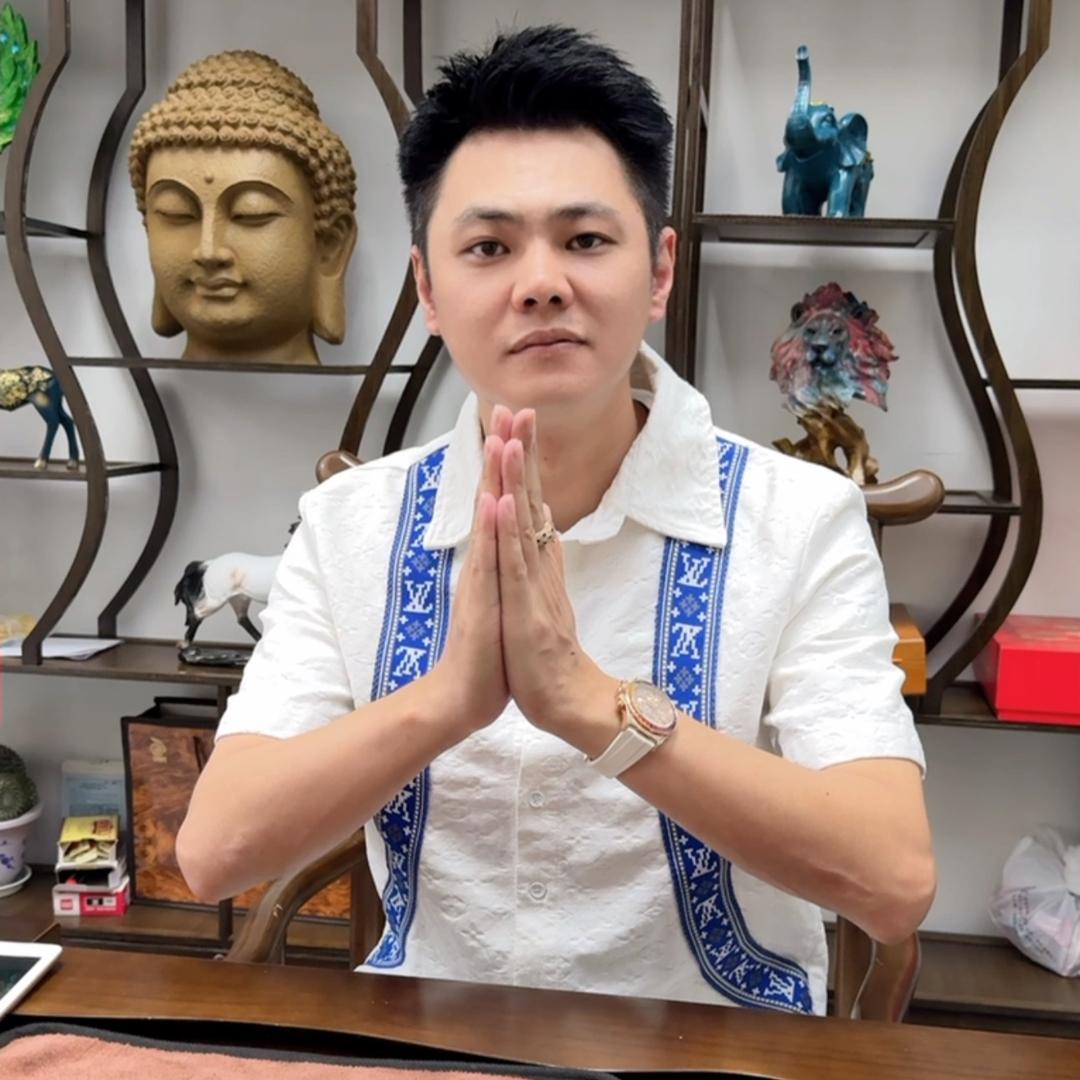 大 玩 家