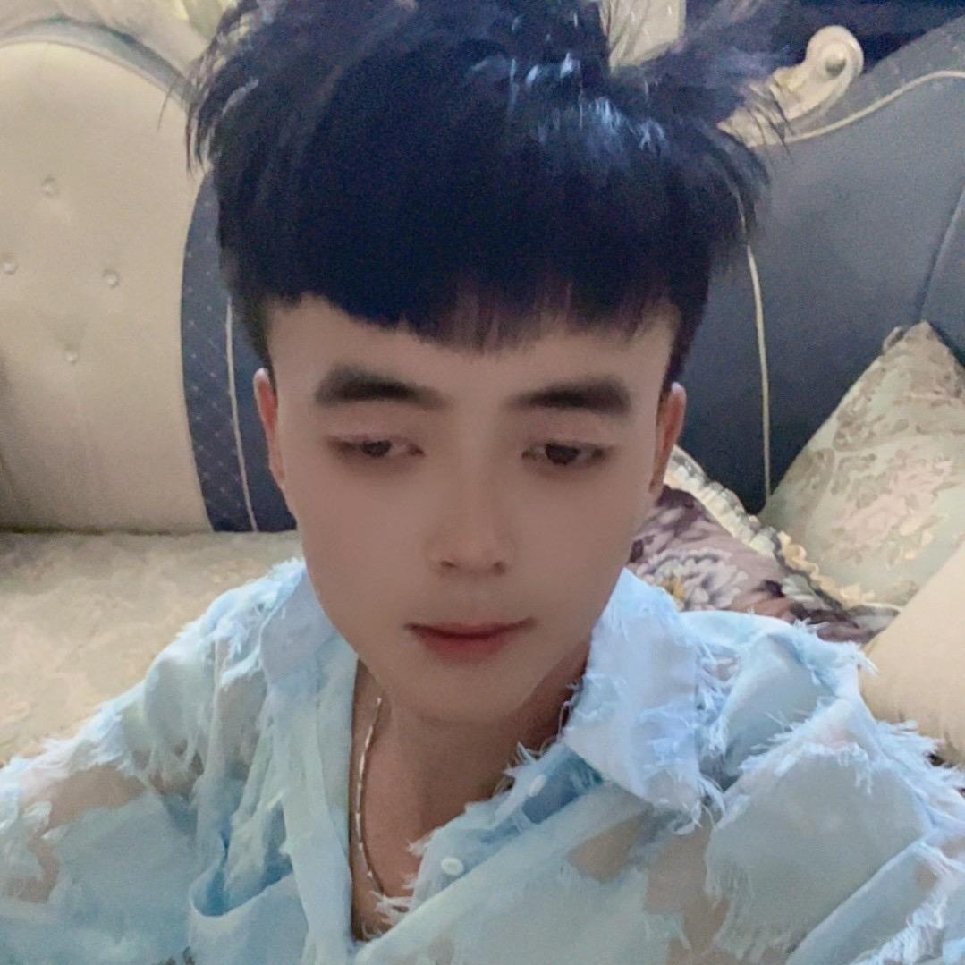 低调大叔🧍‍♂️局外人