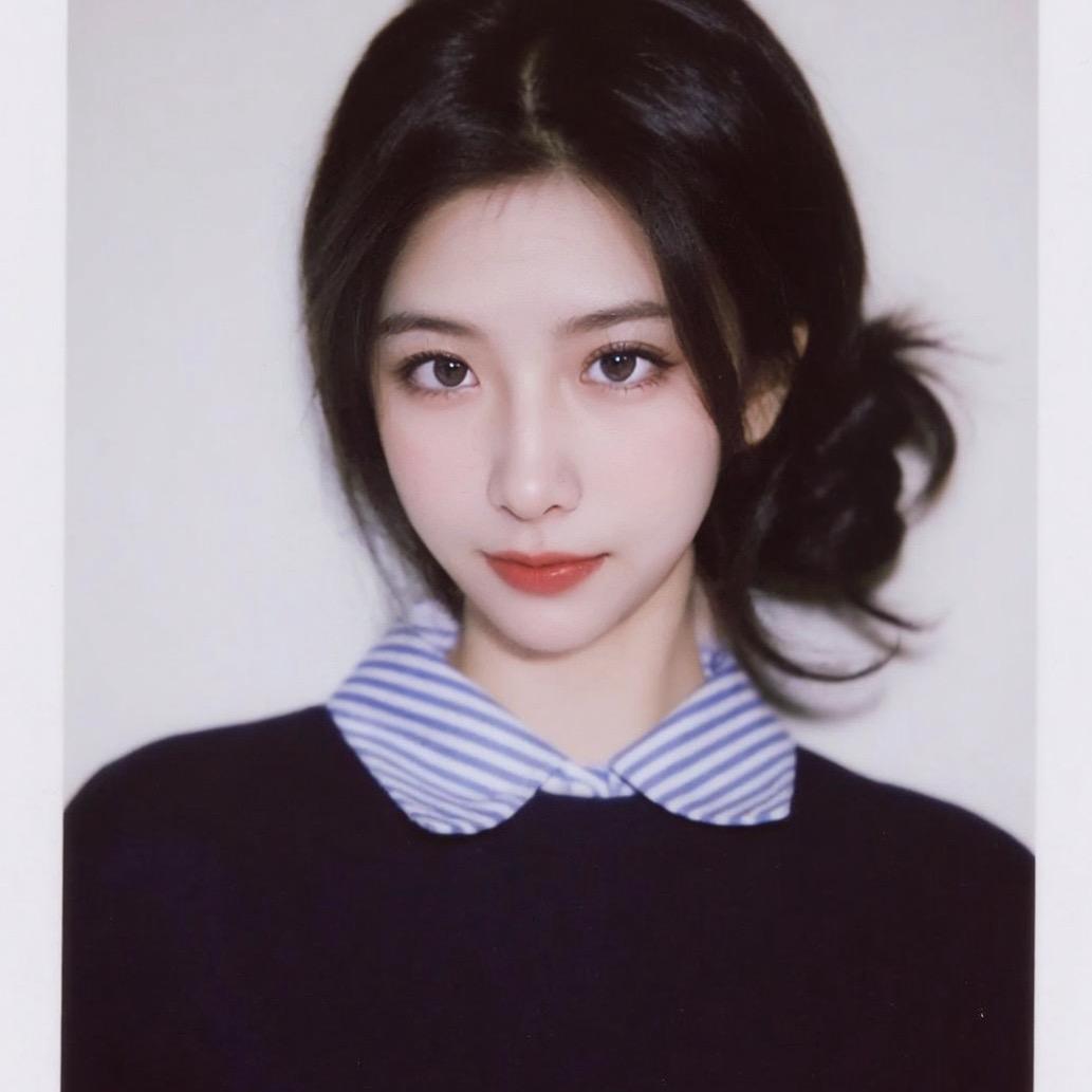 颉黎（努力赚钱）