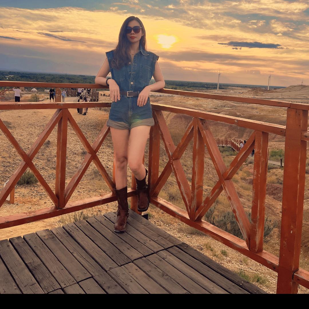 女孩(时尚穿搭)