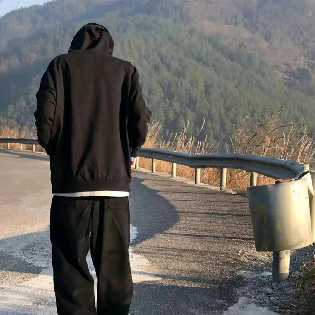 创世纪与宝b巴士