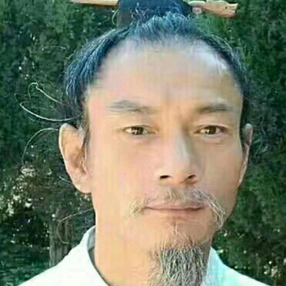 袁清泉