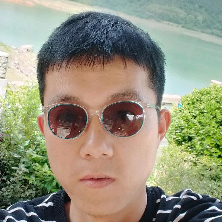周斌