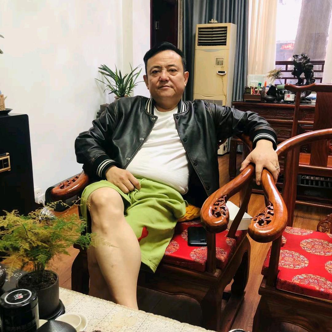 黄宏亮