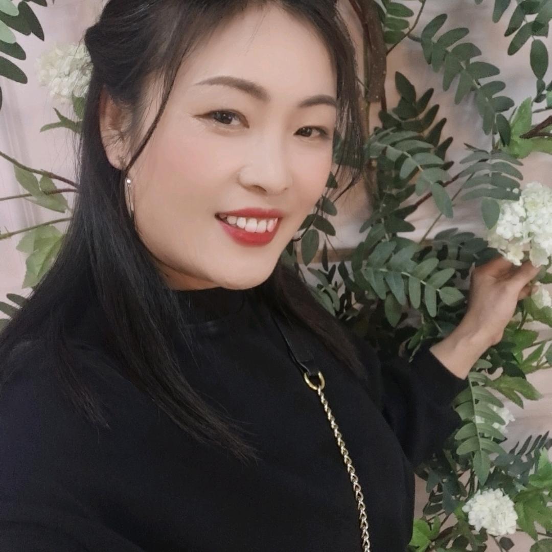 红傻傻的妹妹