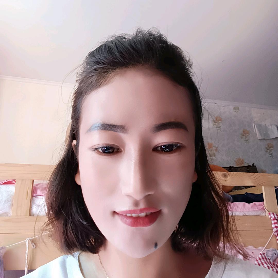 莫莫