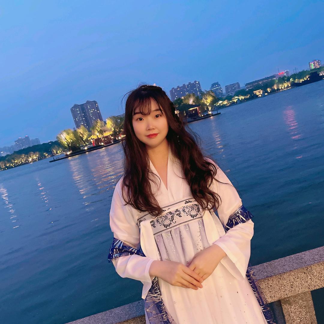 村口一支花🌹