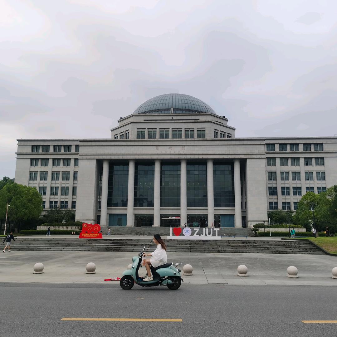 皇家地院戍边东南嫡长子