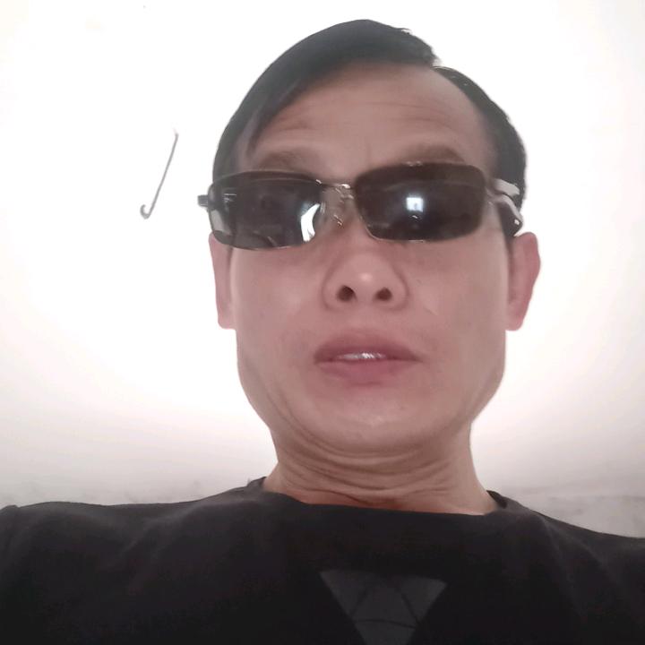 《娱乐聊天》主播在线张总