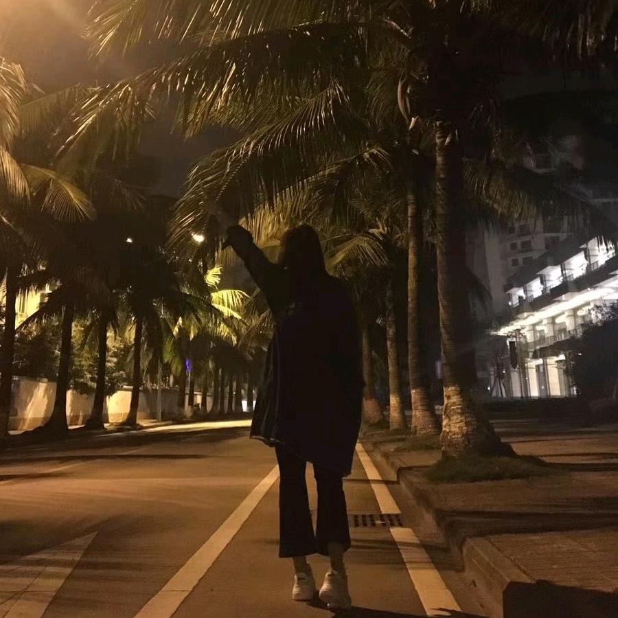 吃樱桃的小丸子