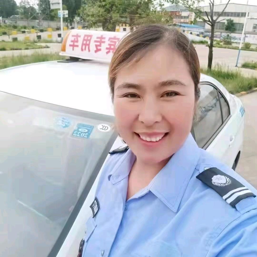 鲁姐驾考