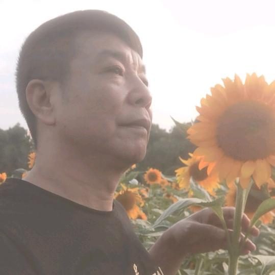 亮哥