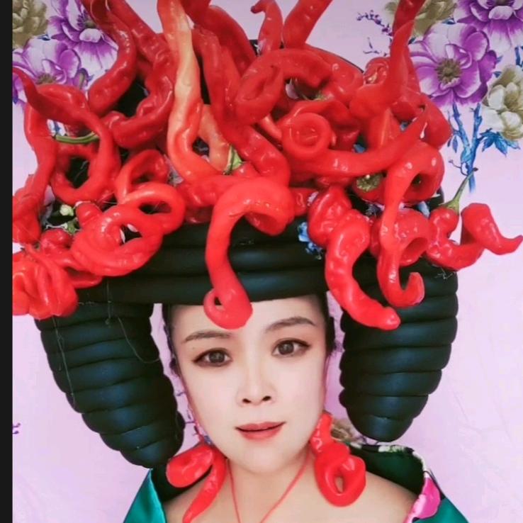 心愿心77《自创意设计古装戏服头饰》