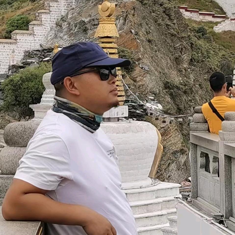 @云南西藏自驾游领队：杨队