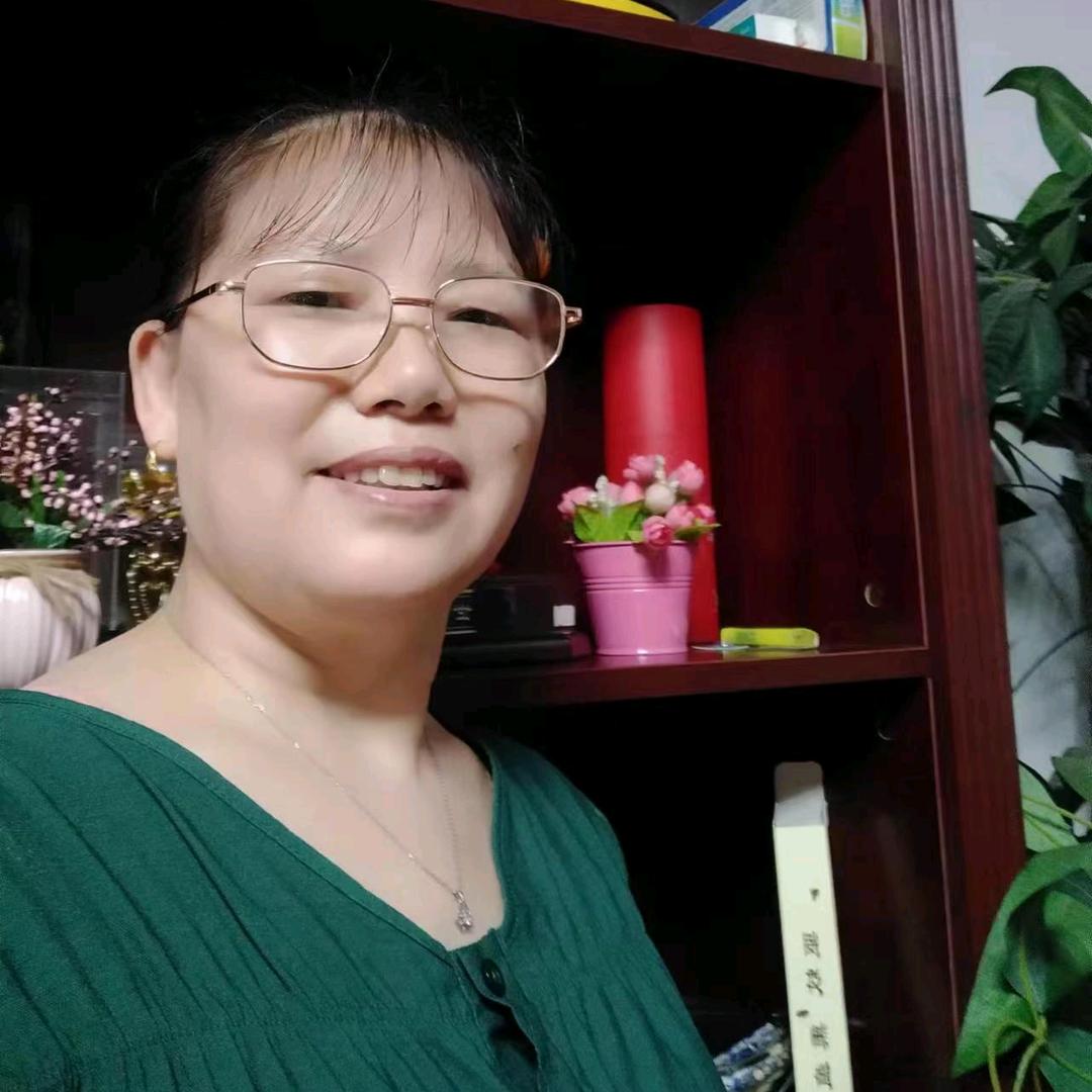 青青，