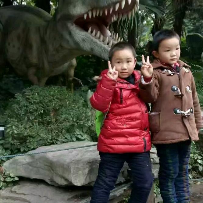 诚实唐芬俩宝贝