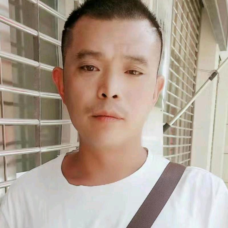 专修楼房瓦，烂瓦换瓦，