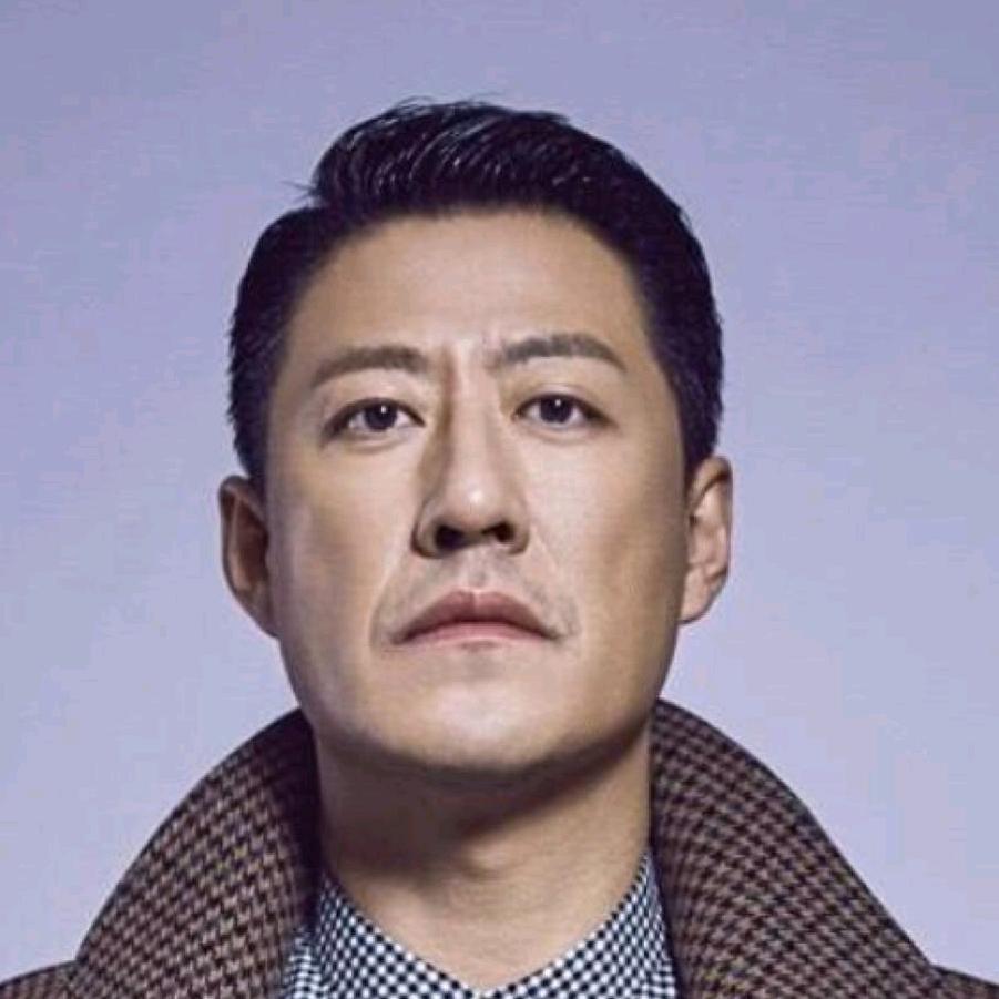 演员于震