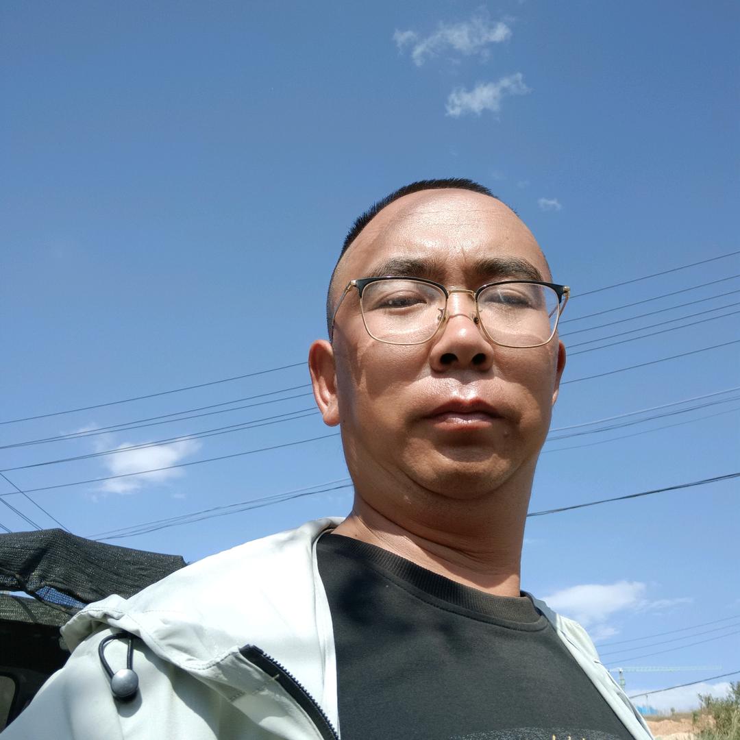 小刚  每晚9点9分开播