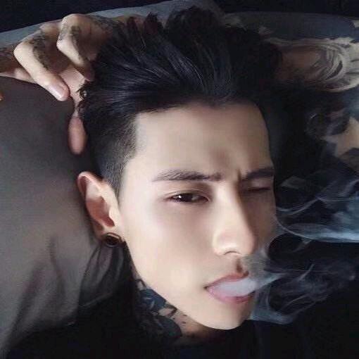 街溜子🍫