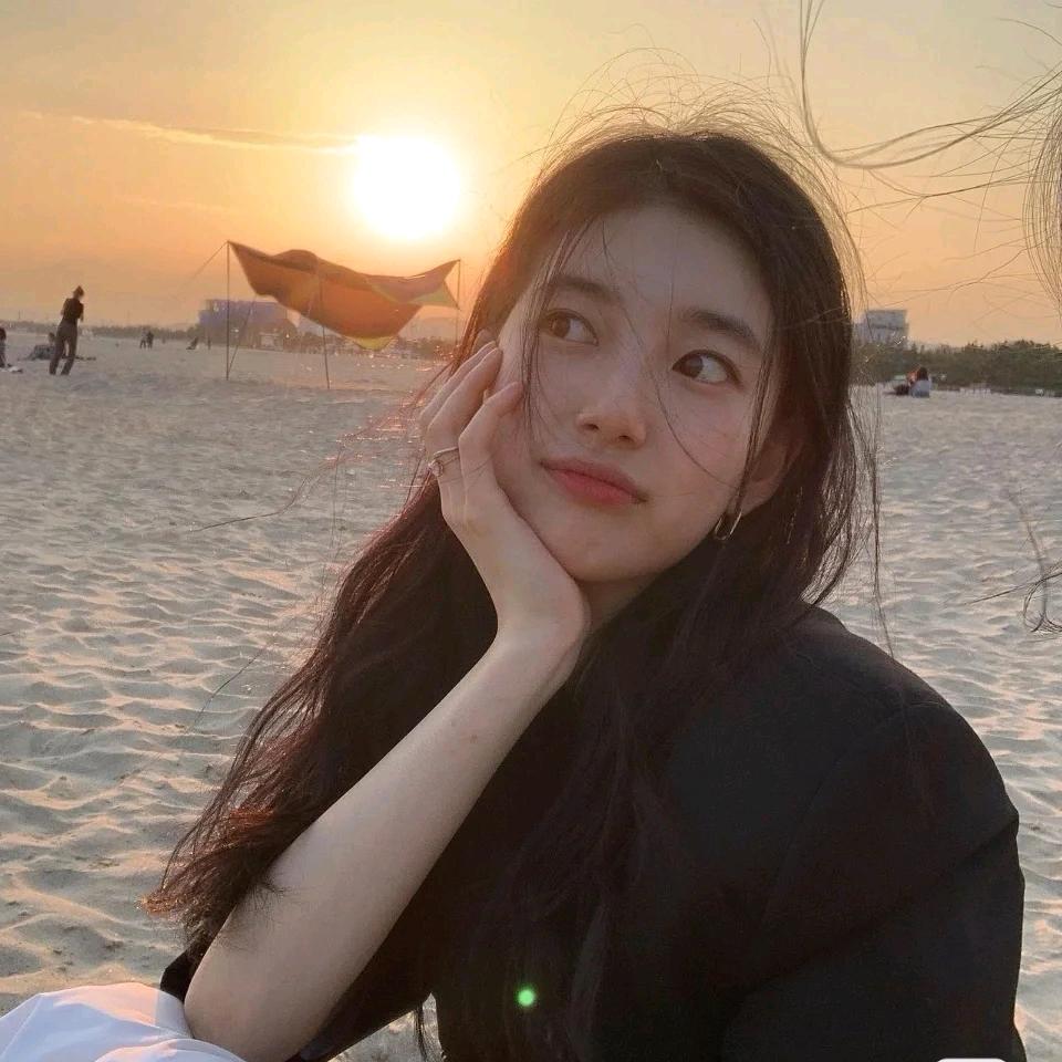 白小妍