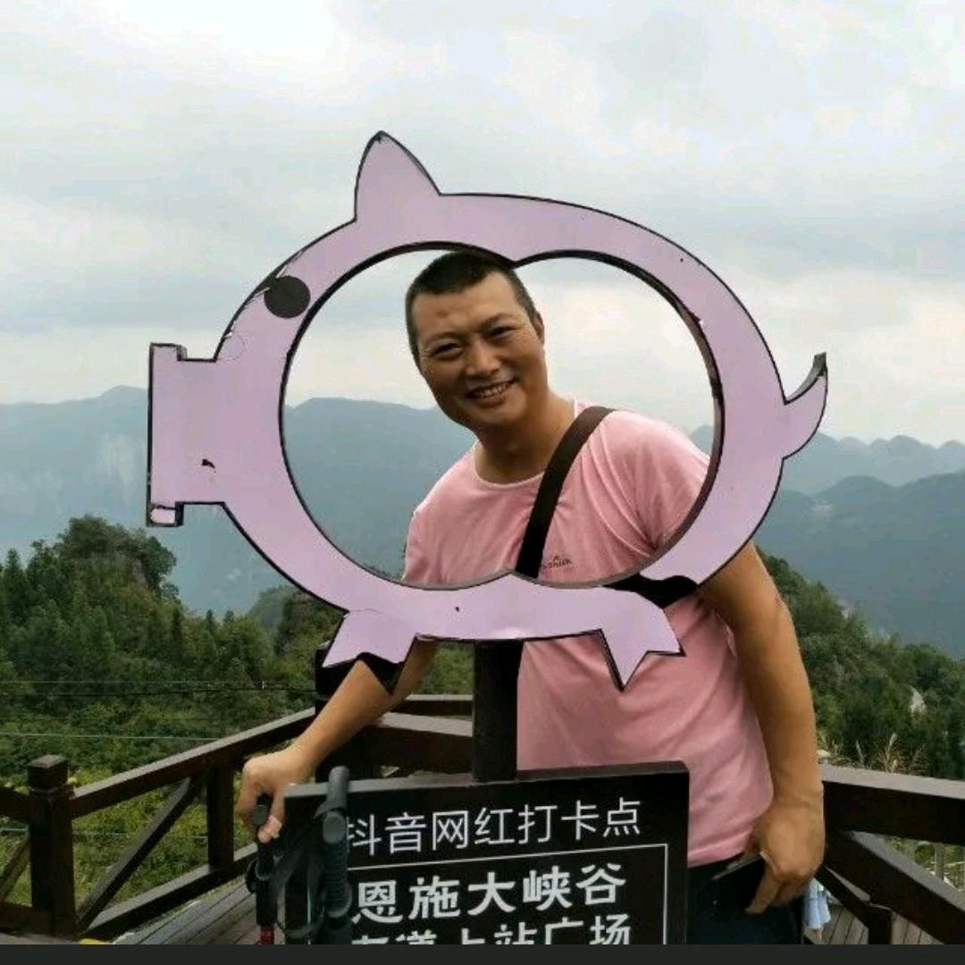 张彬