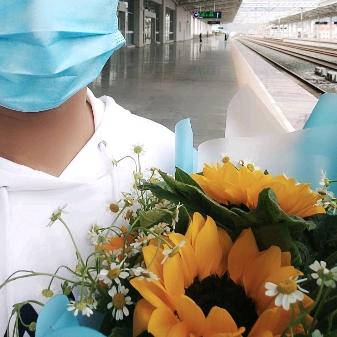 只抽华子的农民工