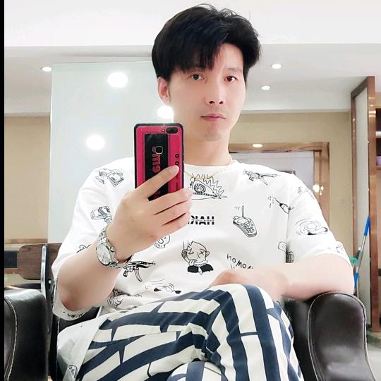 襄阳发型设计天花板