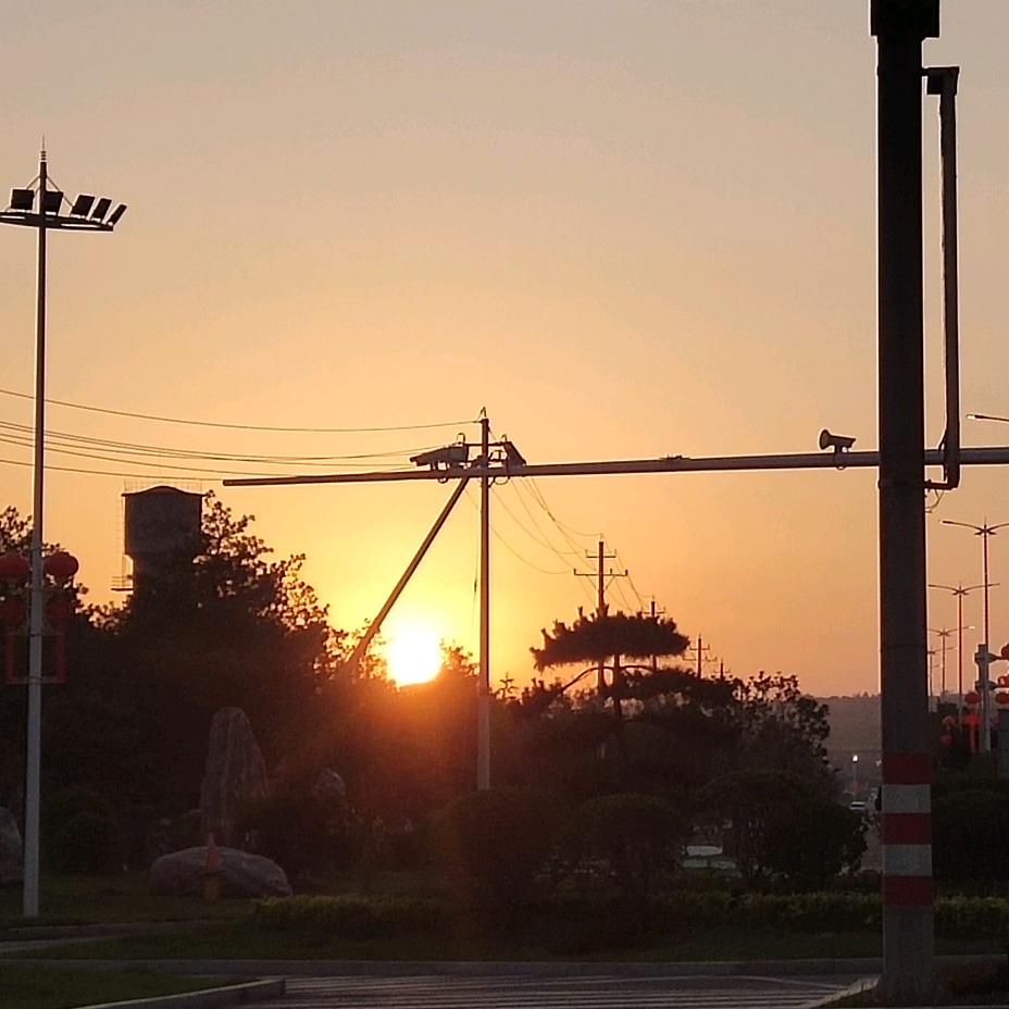 菲玥架子鼓小伍老师