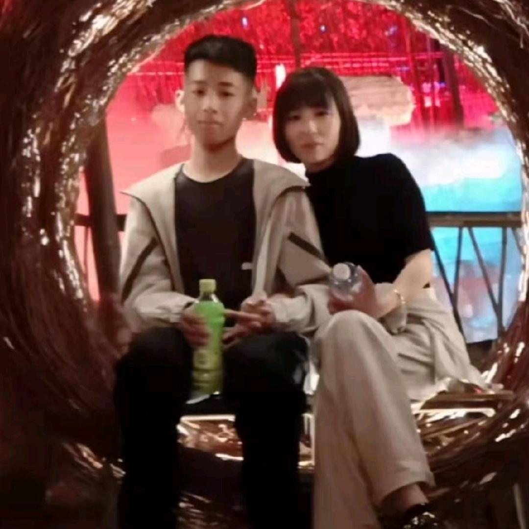 💏老鼠爱大米👨‍👩‍👧‍👦