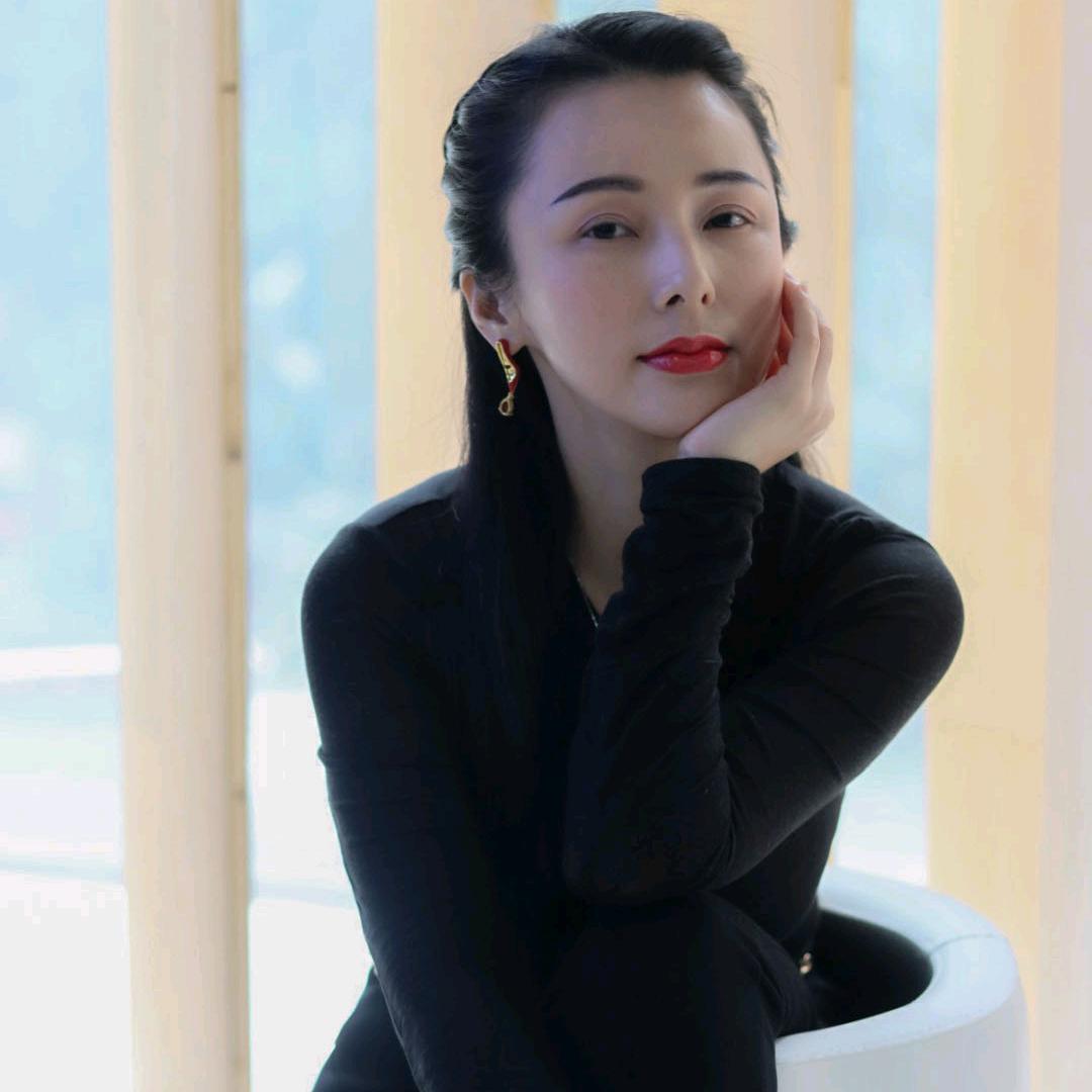小小曼姐