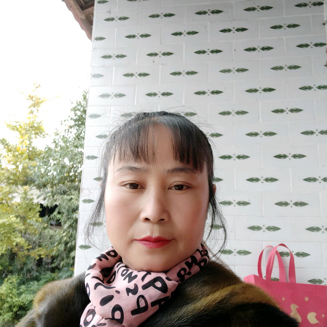 容容
