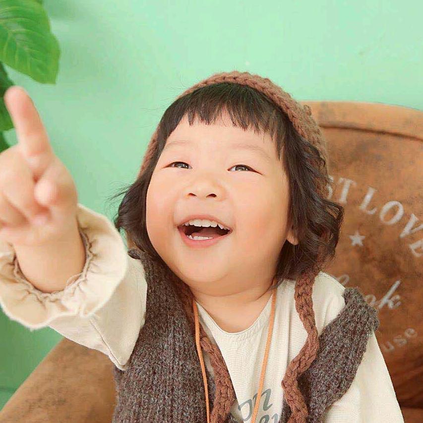 欣