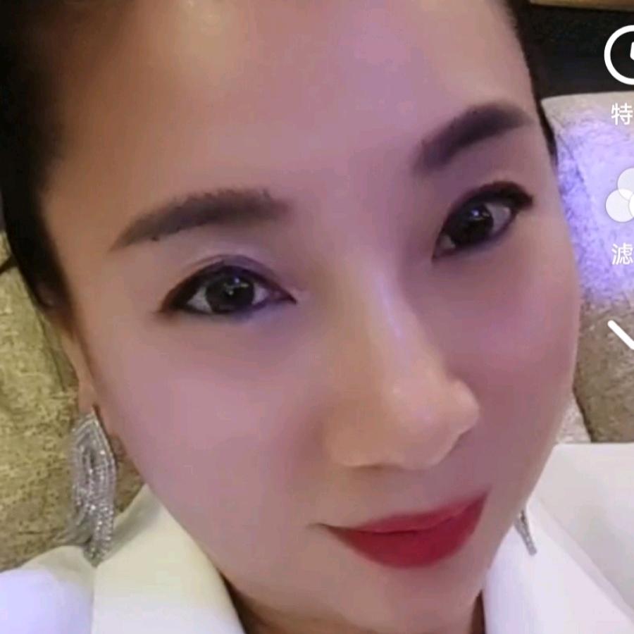 哆唻咪漠河民宿《好物在橱窗》