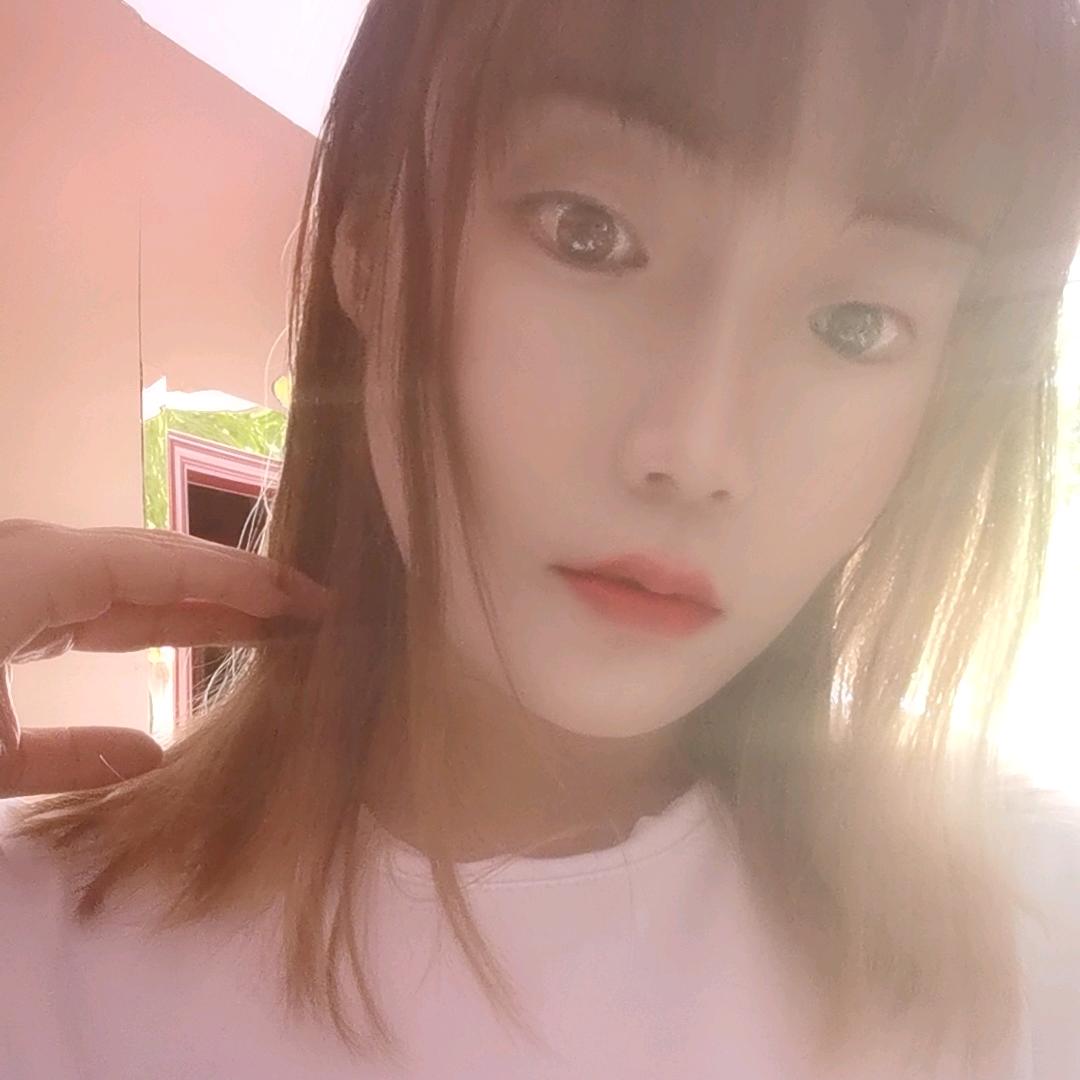 （＾ｖ＾）小哭包！