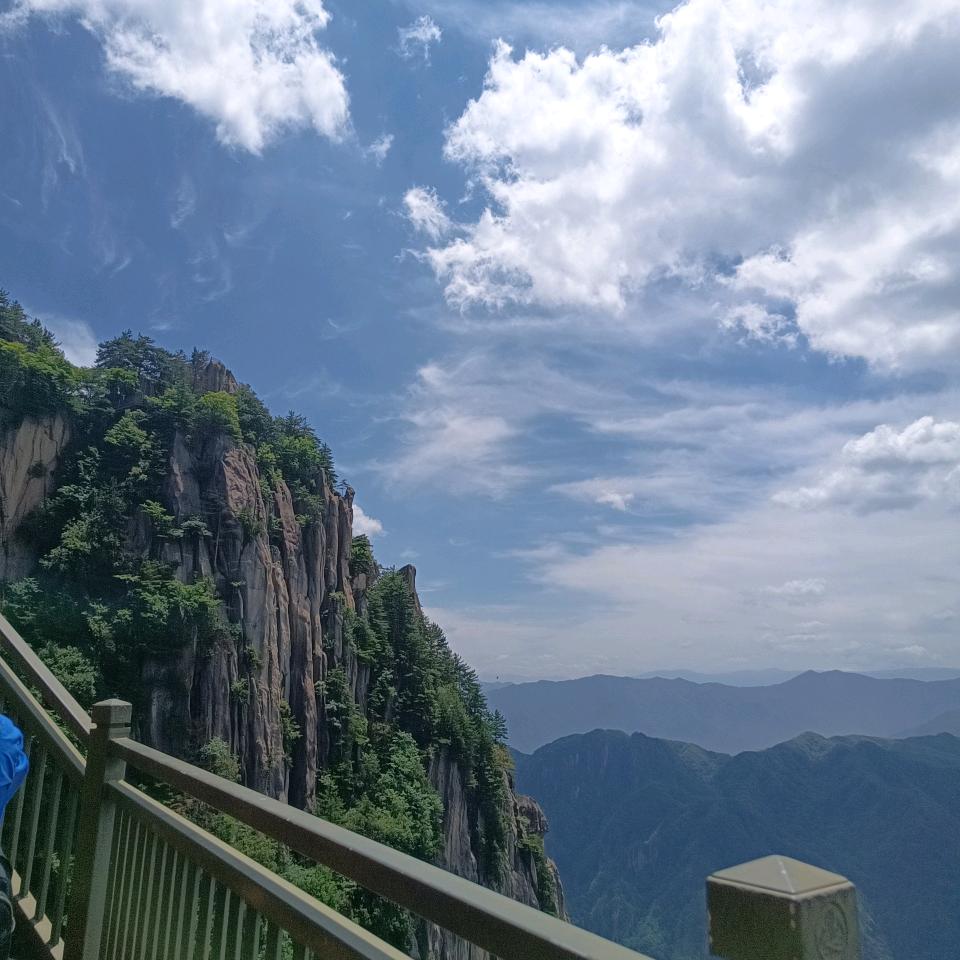 风轻云淡